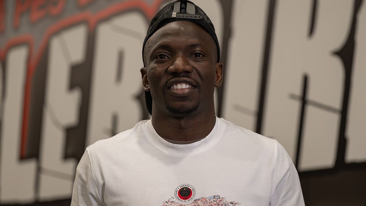 Gençlerbirliği'nde Etebo ve Metehan Mimaroğlu'nun Süper Lig Sevinci