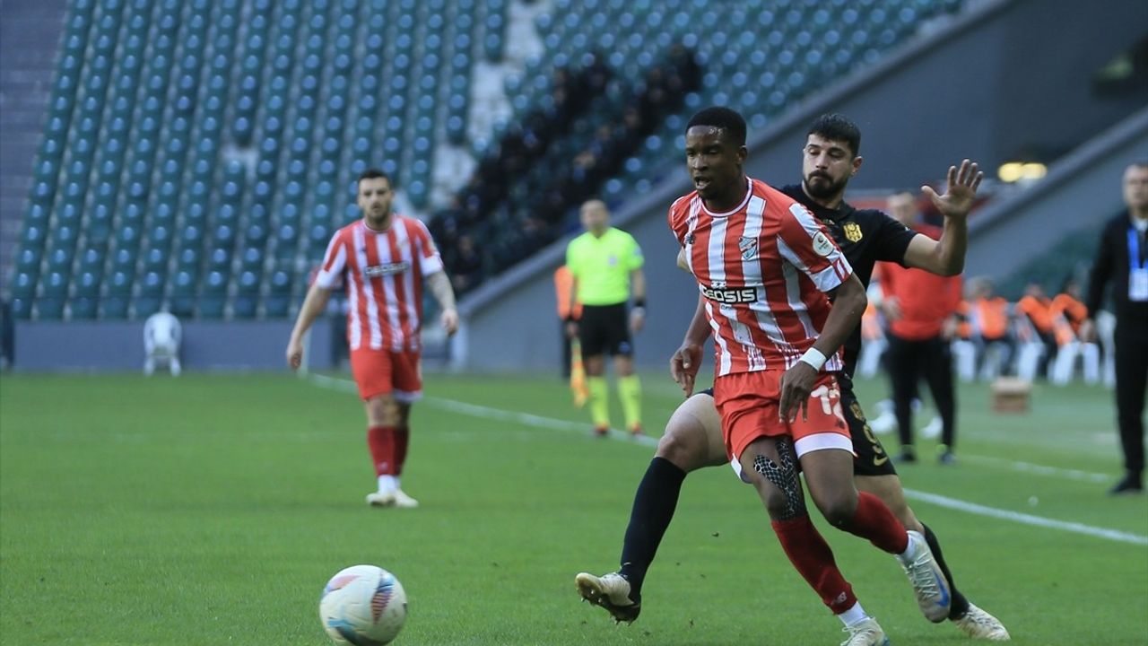 Geosis Boluspor, Trendyol 1. Lig'de Fitmens Gömlek Yeni Malatyaspor'u 10-1 Yenerek Farklı Bir Galibiyet Aldı