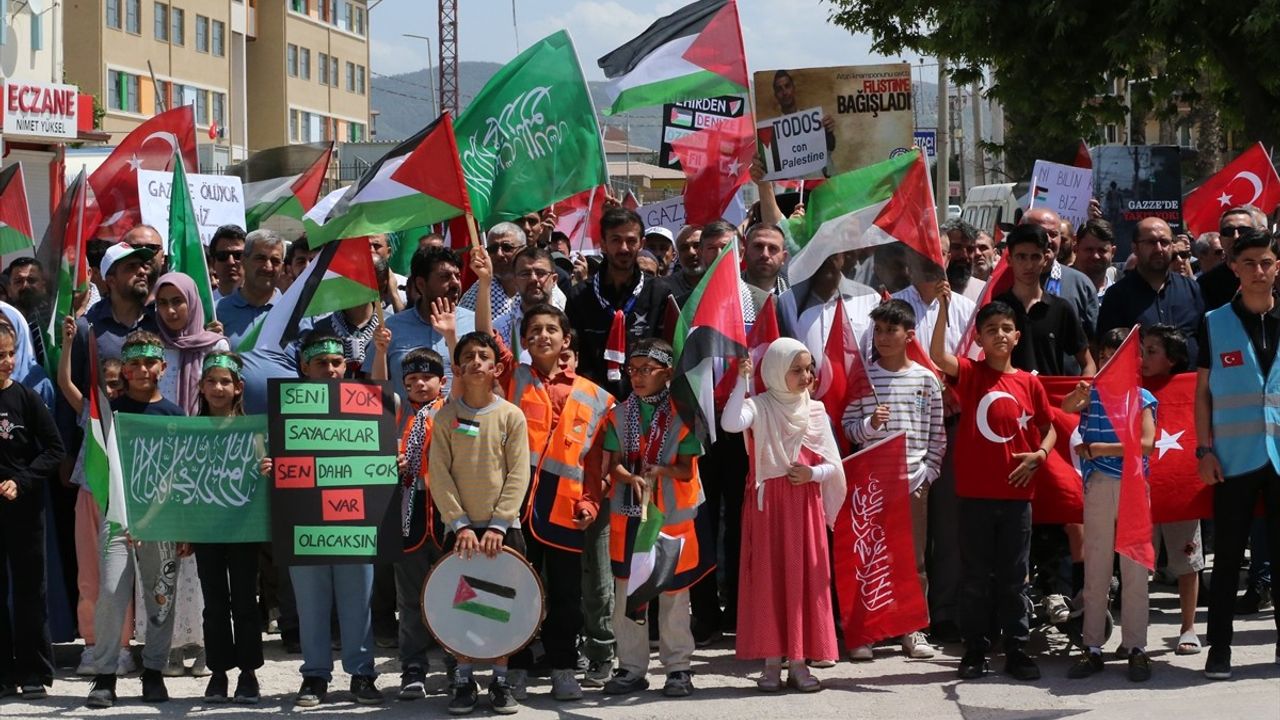 Hatay'da Filistin'e Destek Yürüyüşü Gerçekleştirildi