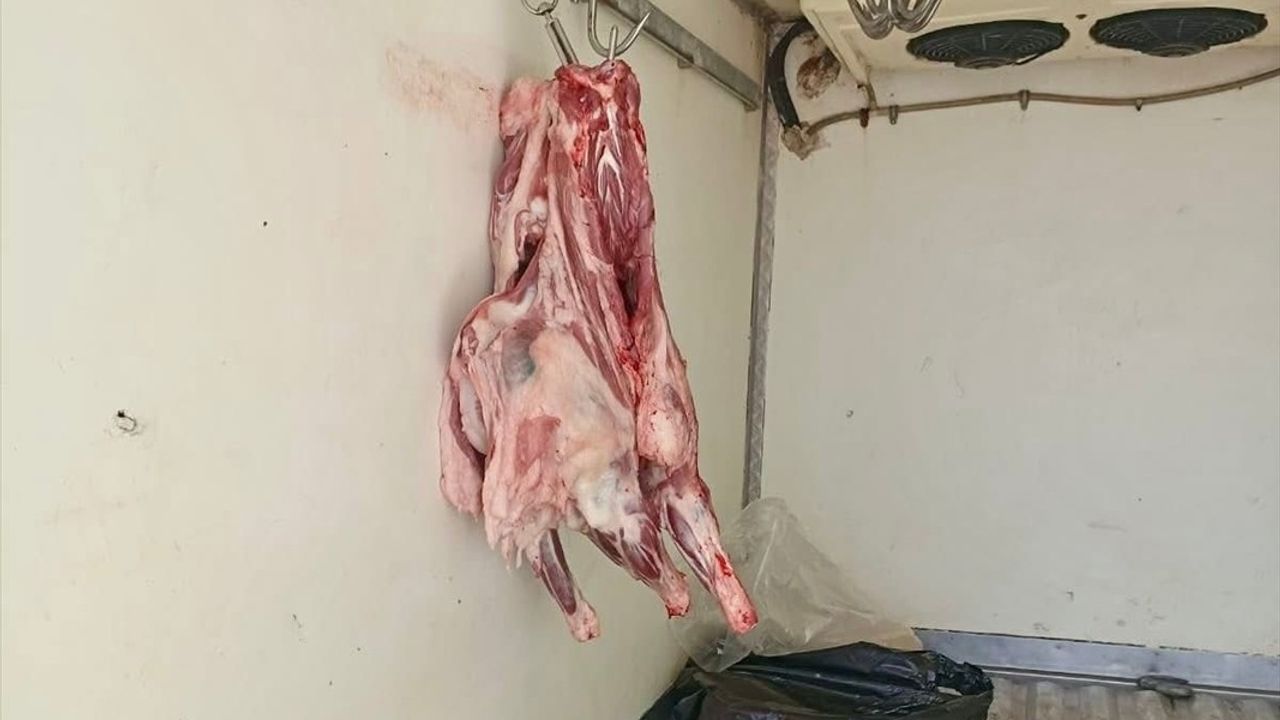 Hatay'da Sağlıksız Koşullarda Taşınan 34 Kilogram Et Ele Ge geçirildi