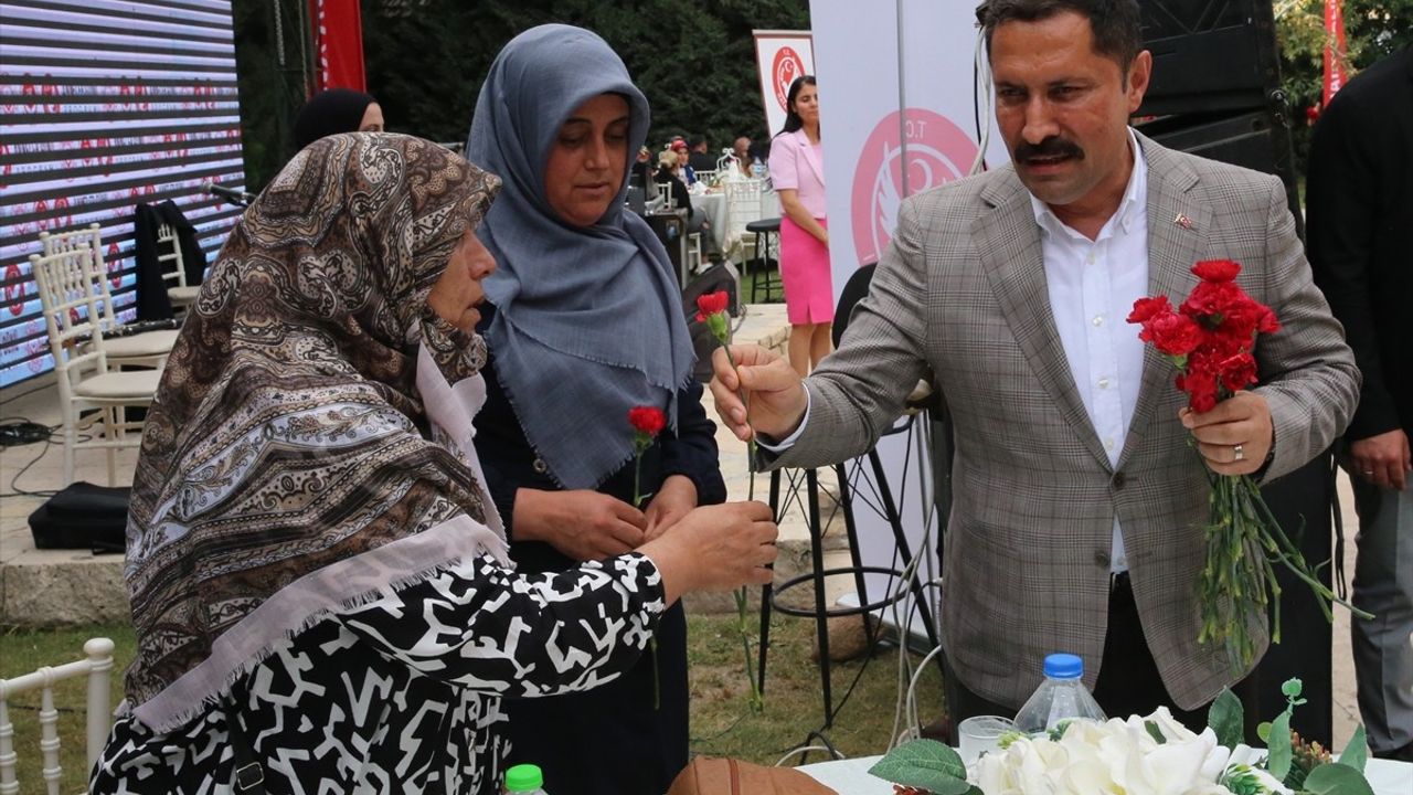 Hatay Valisi Masatlı'dan Anneler Günü Etkinliği