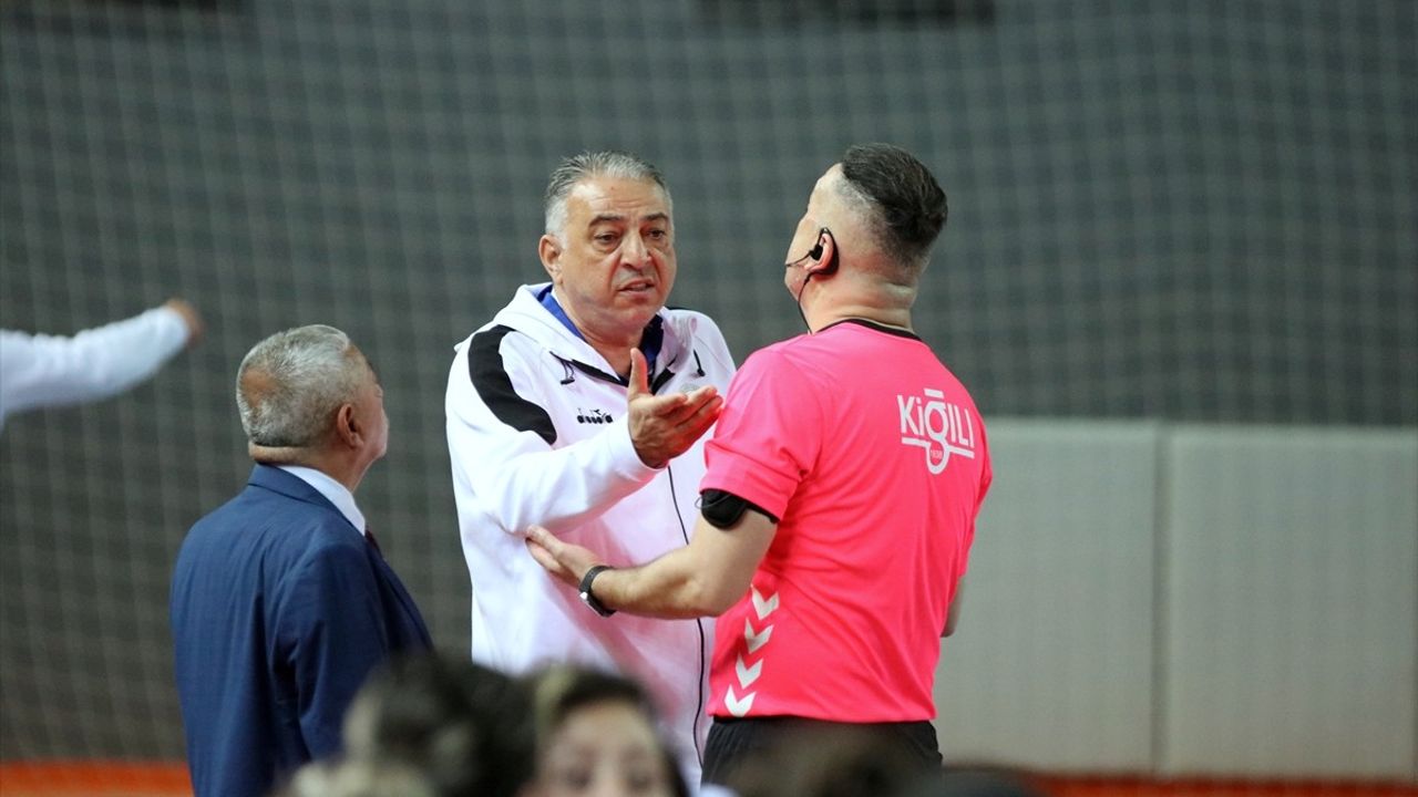 Hentbol Kadınlar Süper Lig: Ortahisar Belediyespor, Görele Belediyespor'u Mağlup Etti