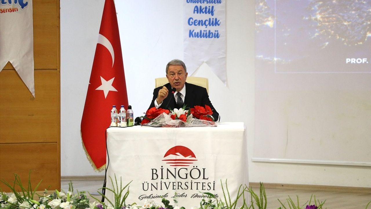 Hulusi Akar'dan Bingöl'de Terörle Mücadele Açıklamaları