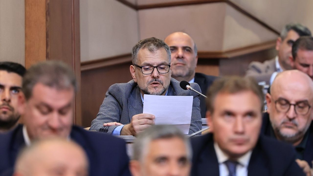 İBB Meclisi, Beylikdüzü'ndeki Metrobüs Kazası İçin Soru Önergesi Verdi