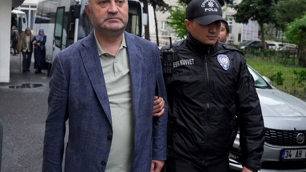 İBB'ye Yönelik Yolsuzluk Soruşturmasında 45 Zanlı Adliyeye Sevk Edildi