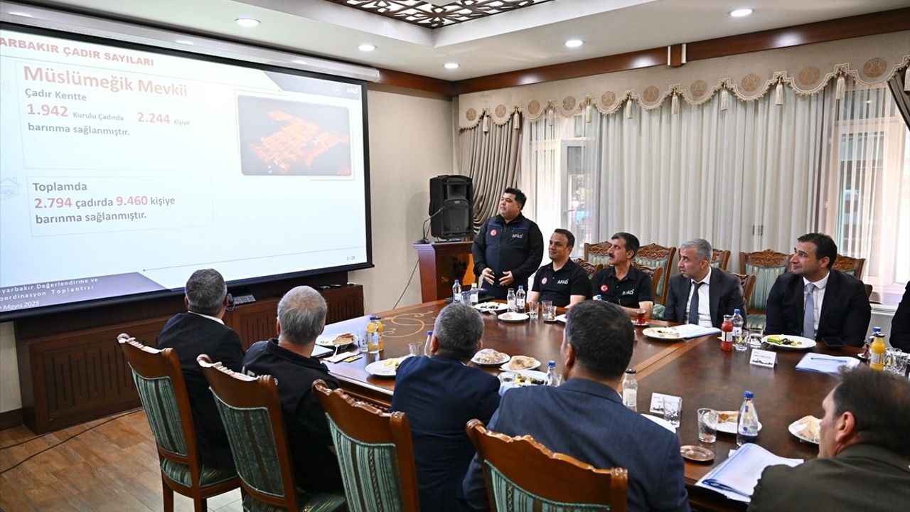 İçişleri Bakan Yardımcısı Karaloğlu, Diyarbakır'da Afet Değerlendirme Toplantısına Katıldı