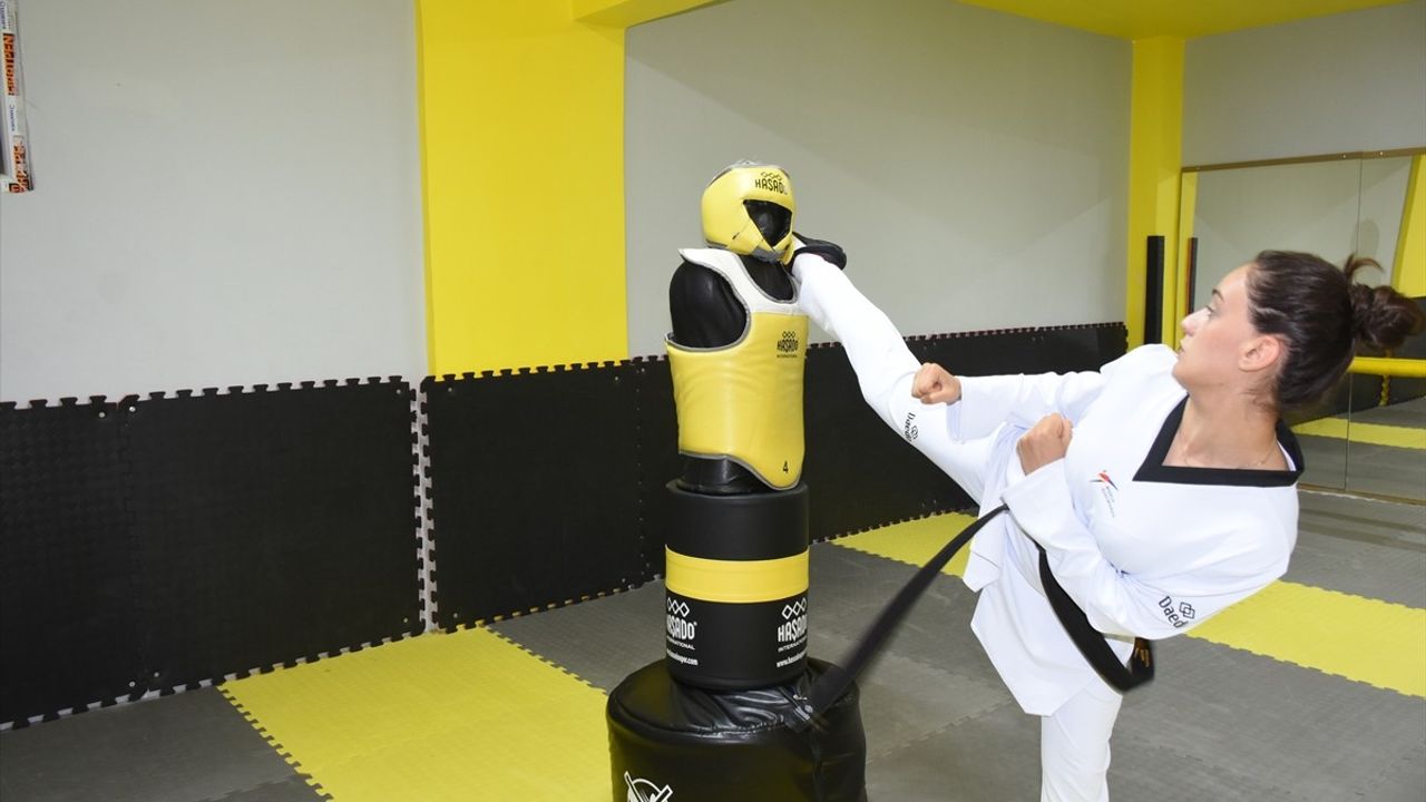 İşitme Engelli Tekvandocu Zerda Polat, Tokyo'da Altın Madalya Hedefliyor