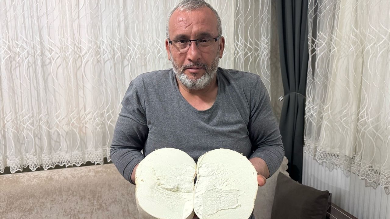 Isparta'da Doğasever Yürüyüşte Dev Mantarlar Buldu