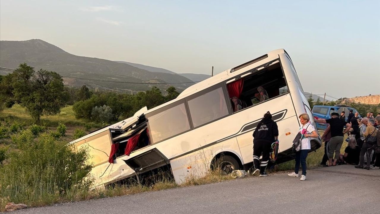 Isparta'da Otobüs Kazası: 27 Yaralı