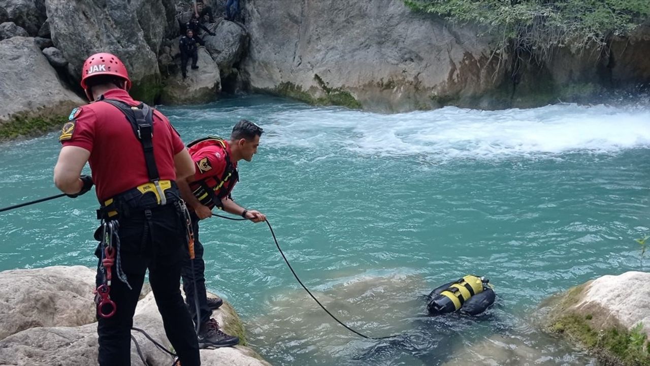 Isparta'da Suya Düşen Üniversite Öğrencisi İçin Arama Çalışması Başlatıldı