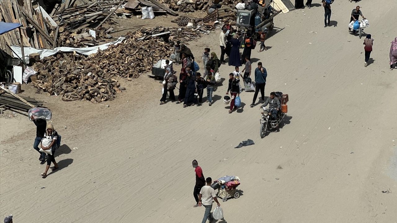 İsrail Ordusu'ndan Han Yunus'a Saldırı Tehdidi: Bölge Tahliye Ediliyor
