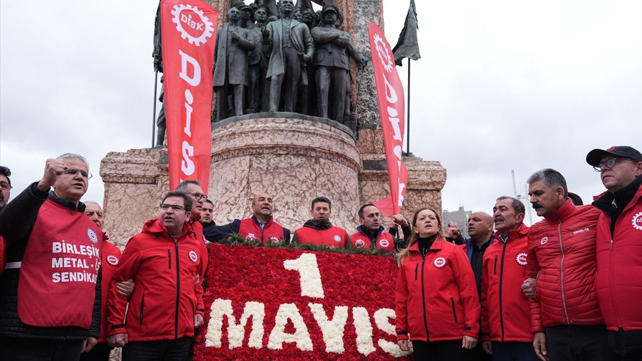 İstanbul'da 1 Mayıs Emek ve Dayanışma Günü Kutlamaları