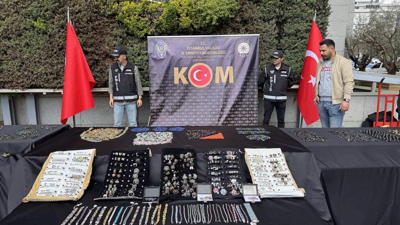 İstanbul'da Operasyon: 151 Kilogram Değerli Taş Ele Geçirildi