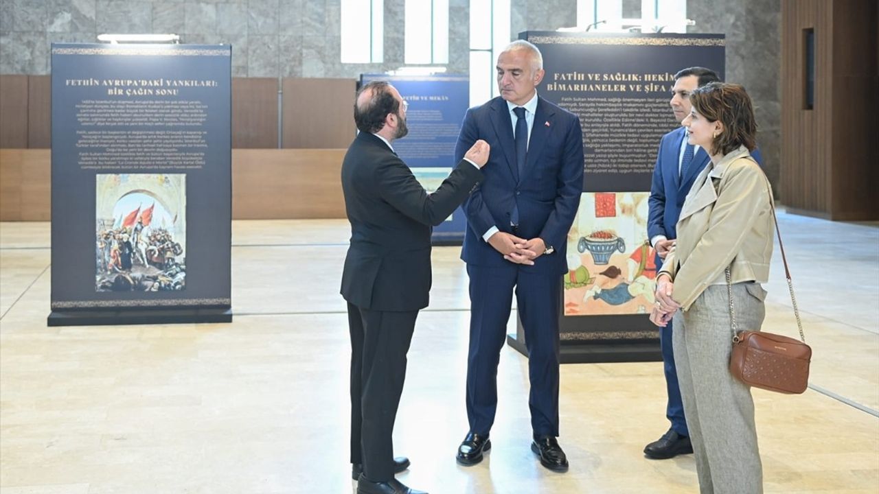 İstanbul, Fetih ve Mekan Sergisi AKM'de Ziyaretçilerini Ağırlamaya Başladı