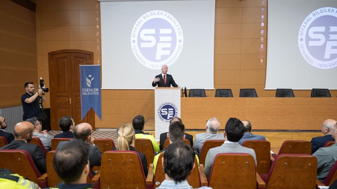 İstanbul Ulaşım Tartışmaları-1 Sempozyumu Başladı