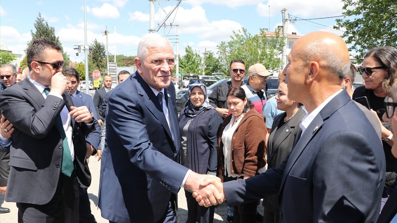 İYİ Parti Genel Başkanı Dervişoğlu Tekirdağ'da Vatandaşlarla Buluştu