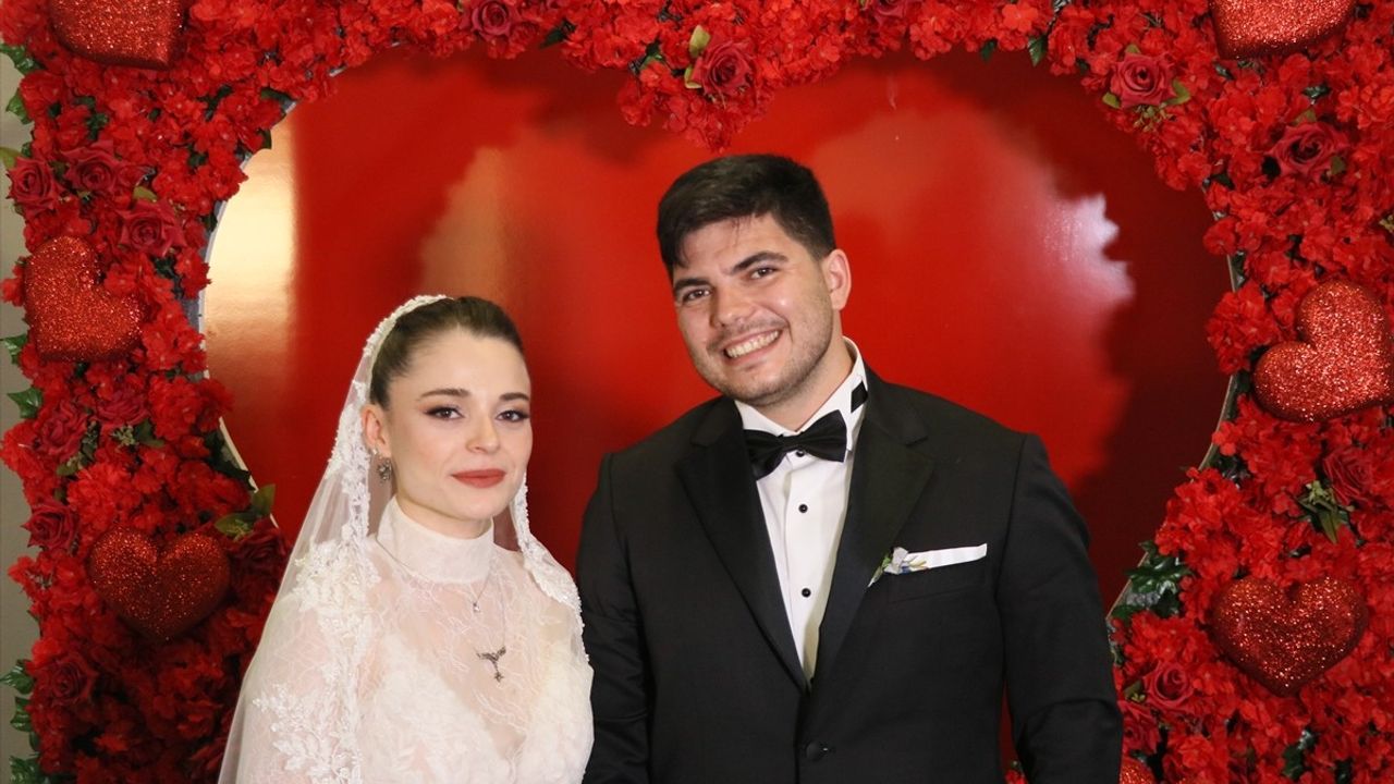 İzmir'de 25 Mayıs 2025 Tarihinde Nikah Yoğunluğu