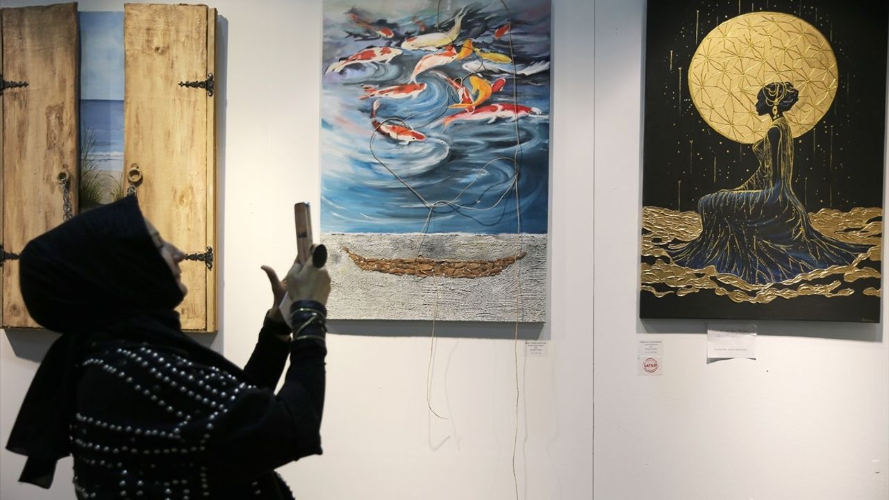 İzmir'deki Gaziemir Halk Eğitimi Merkezi'nden Gazze ve Ukrayna'daki Çocuklara Destek Projesi