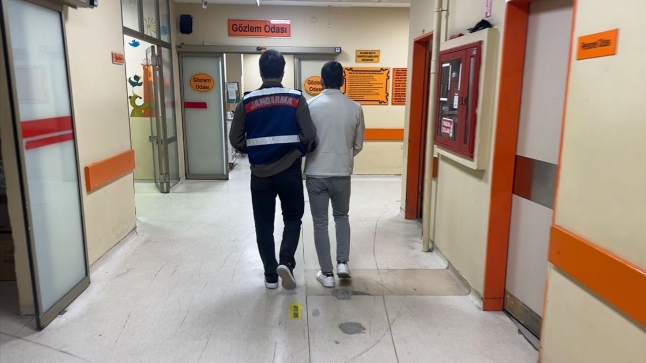 İzmir Merkezli DEAŞ Operasyonunda 35 Gözaltı