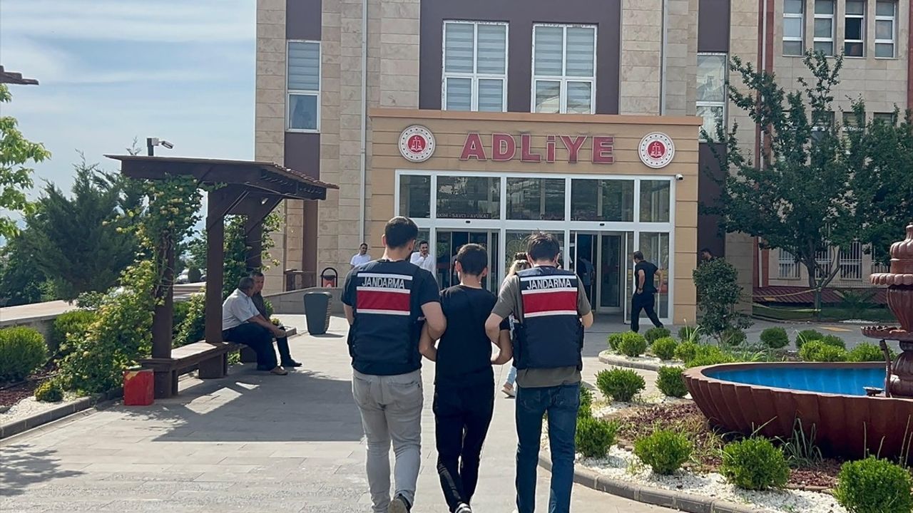 Kahramanmaraş'ta Motosikletin Arkasında Sürüklenen Köpek Olayı