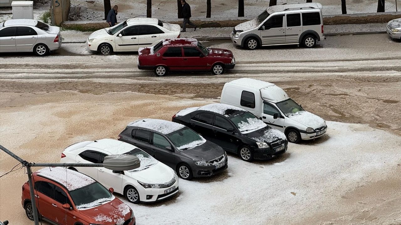 Kahramanmaraş ve Gaziantep'te Sağanak ve Dolu Etkisi