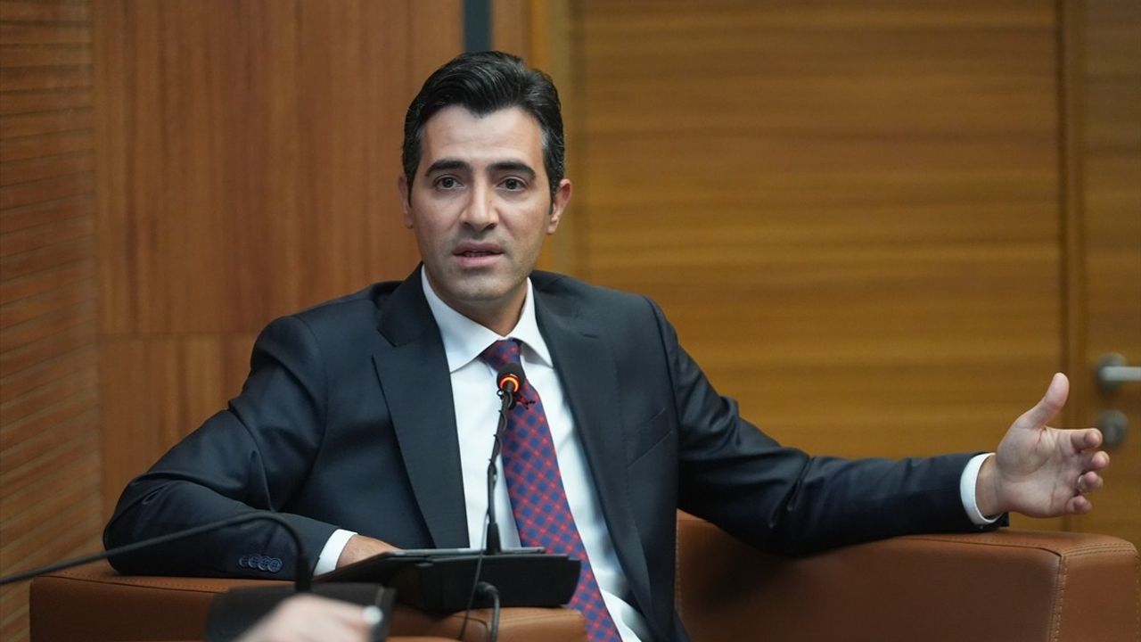 Kamu Diplomasisi Sempozyumu'nda Türkiye'nin Uluslararası Tezleri Üzerine Panel Düzenlendi