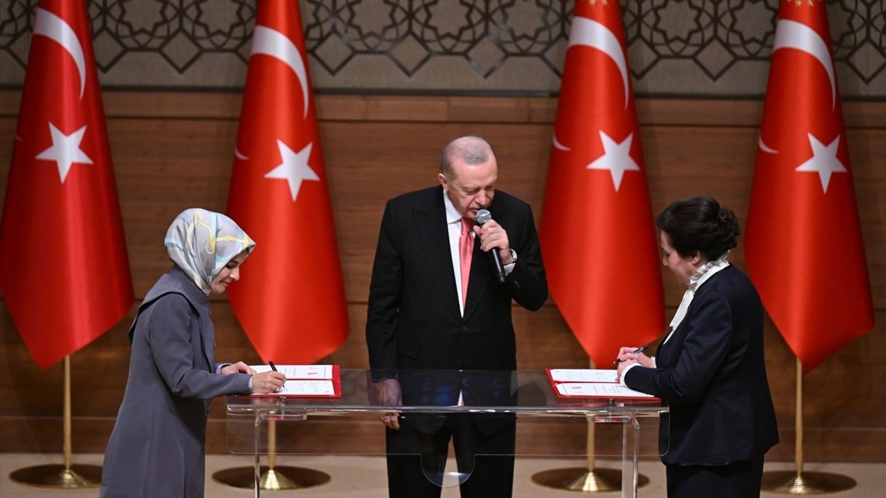 Kamu Görevlileri Etik Kurulu ile Etik Eğitimi İşbirliği Protokolü İmzalandı