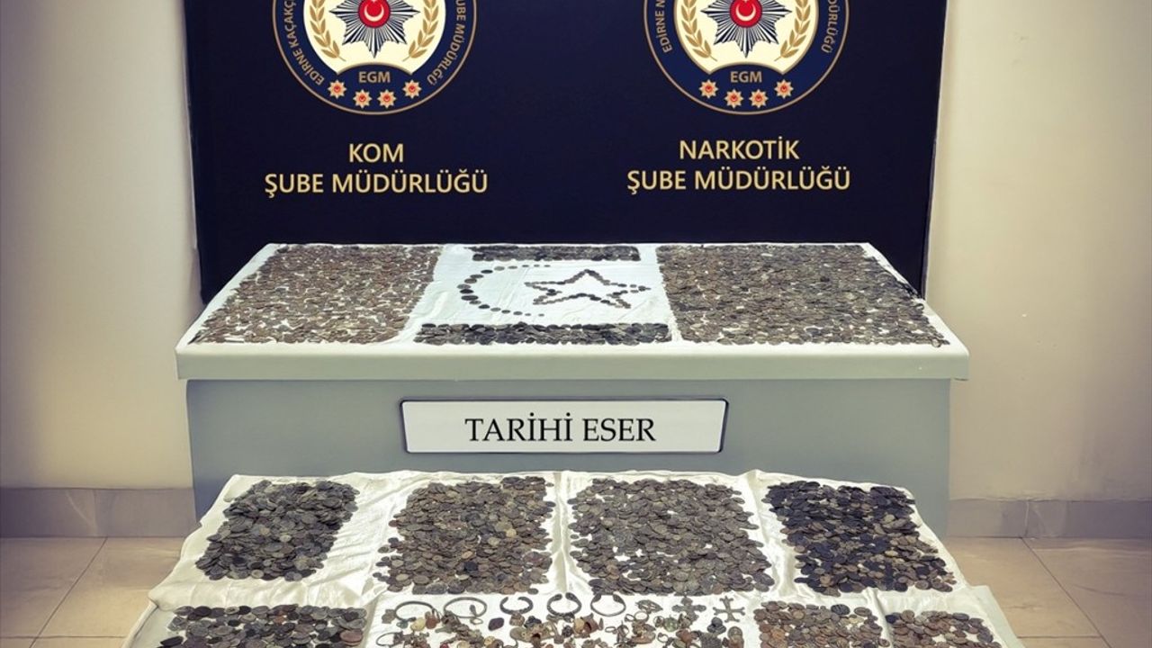 Kapıkule Sınır Kapısı'nda Tarihi Eserler Ele Geçirildi