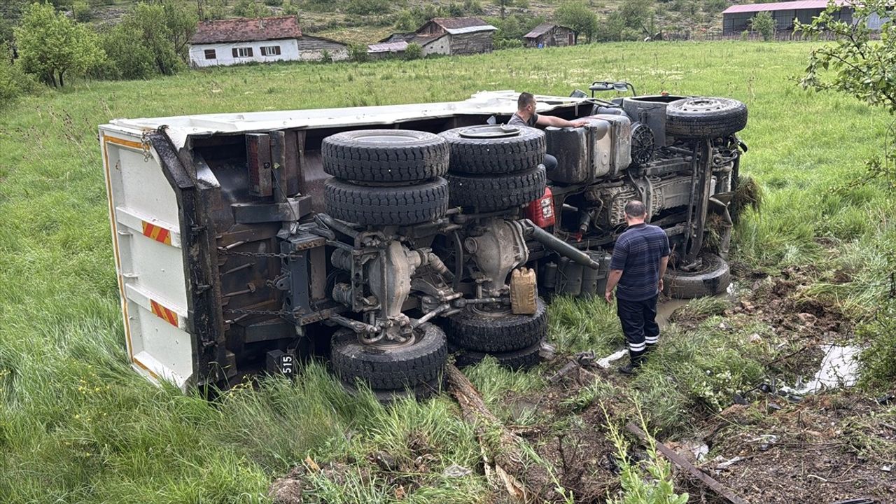 Karabük'te 4 Aracın Karıştığı Kazada 9 Kişi Yaralandı