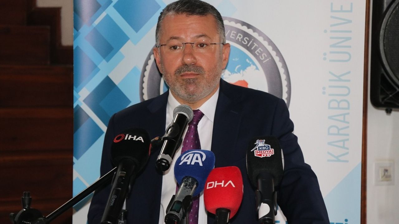 Karabük Üniversitesi, Kamu Politikaları Araştırma ve Geliştirme Merkezi ile Bilimsel Katkı Sağlıyor