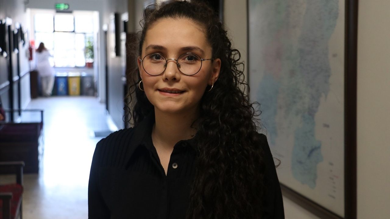 Kastamonu'da 66 Yaşındaki Nihal Baltacı, Sağlıklı Hayat Merkezi'nde 18 Kilo Verdi