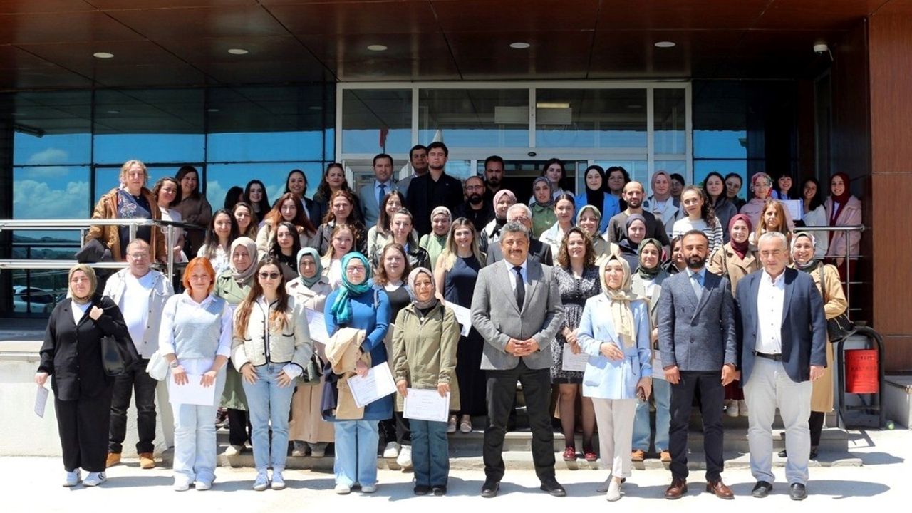 Kastamonu'da Ebelere 'Doğuma Hazırlık Eğitimi' Verildi