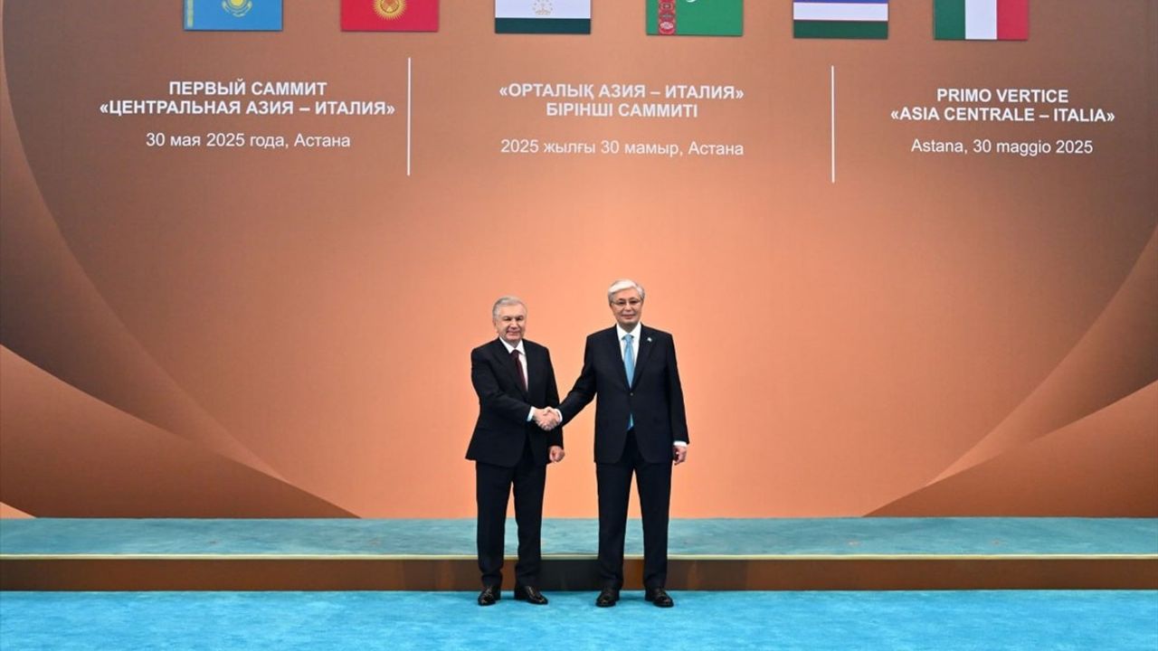 Kazakistan'da Birinci İtalya-Orta Asya Zirvesi Gerçekleştirildi