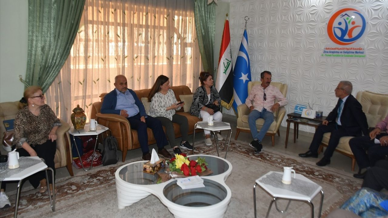 Kerkük'te 19. Uluslararası Türk Sanatı, Tarihi ve Folkloru Kongresi Düzenlendi