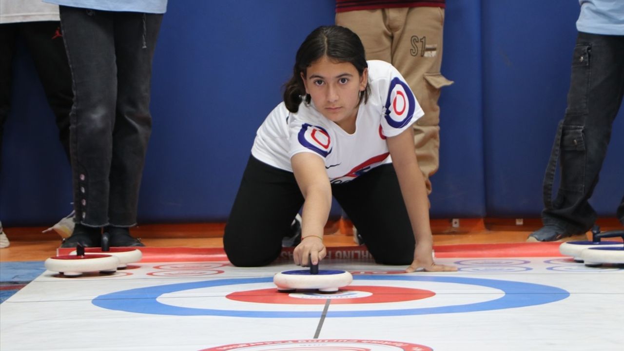 Kilisli Kızlar Floor Curling'de Türkiye Şampiyonluğu İçin Hazırlanıyor