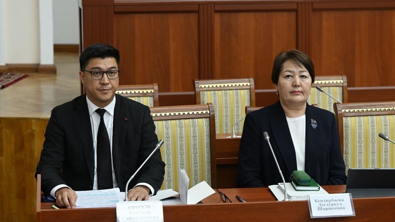 Kırgızistan'da Eğitim ve Bilim Bakanlığı Yerine İki Yeni Bakanlık Kuruldu