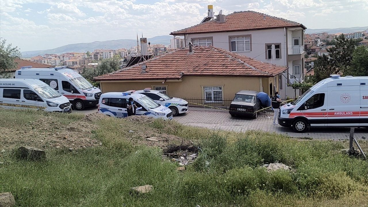 Kırıkkale'de Kalp Krizi Geçirerek Kaza Yapan Sürücü Hayatını Kaybetti