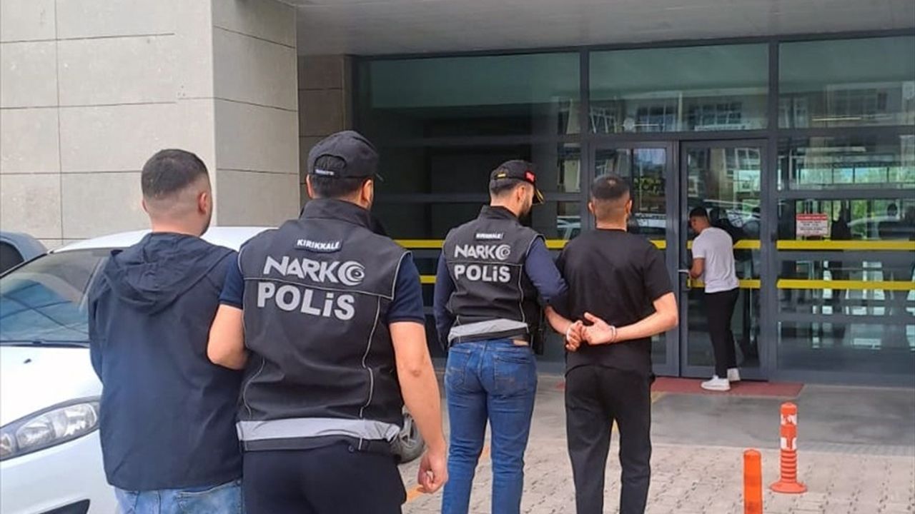 Kırıkkale'de Uyuşturucu Operasyonu: 2 Zanlı Tutuklandı