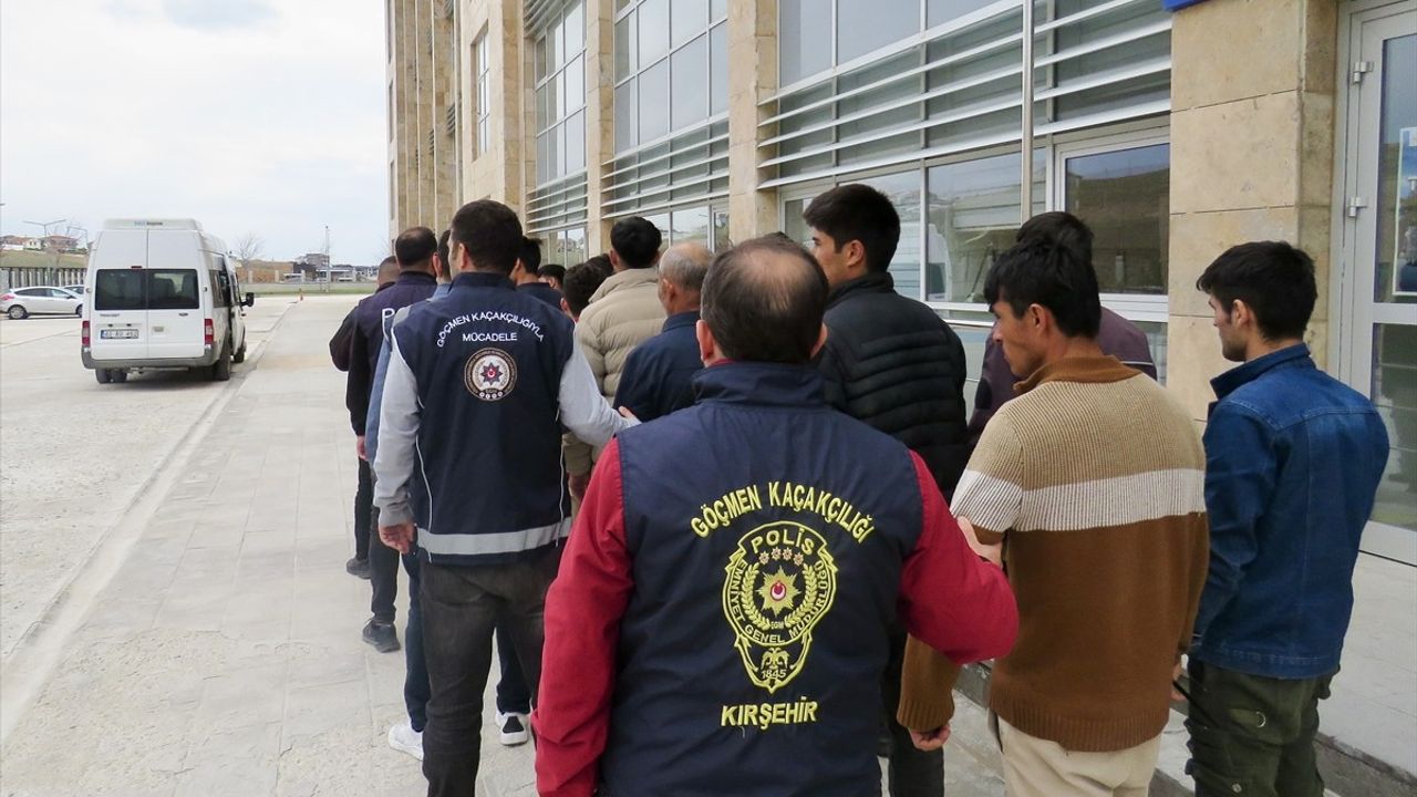 Kırşehir'de Düzensiz Göçmen Yakalama Operasyonu