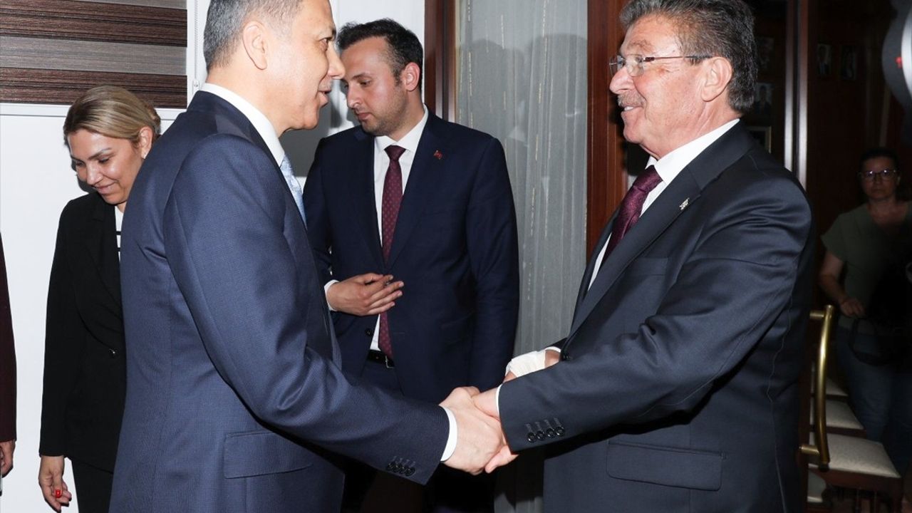 KKTC Başbakanı Ünal Üstel, İçişleri Bakanı Ali Yerlikaya ile Görüştü