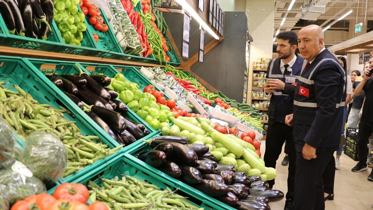 Kocaeli'de Kurban Bayramı Öncesi Fiyat ve Etiket Denetimi Gerçekleştirildi