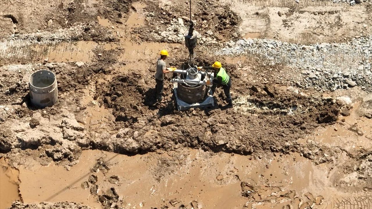 Kocaeli'deki Körfezray Metro Projesinde Çalışmalar Devam Ediyor