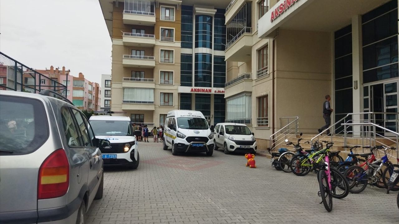 Konya'da Eşi Tarafından Bıçaklanan Kadın Hayatını Kaybetti