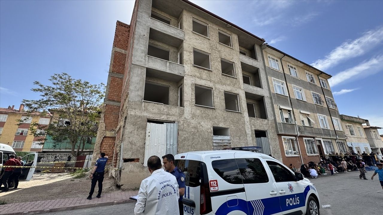 Konya'da İnşaat Halindeki Binada Erkek Cesedi Bulundu