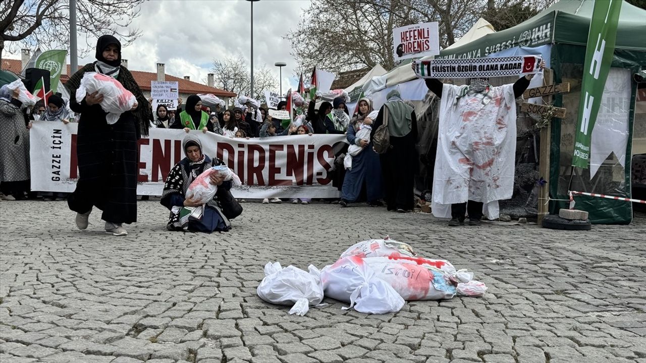 Konya'da İsrail'in Gazze Saldırıları Protesto Edildi