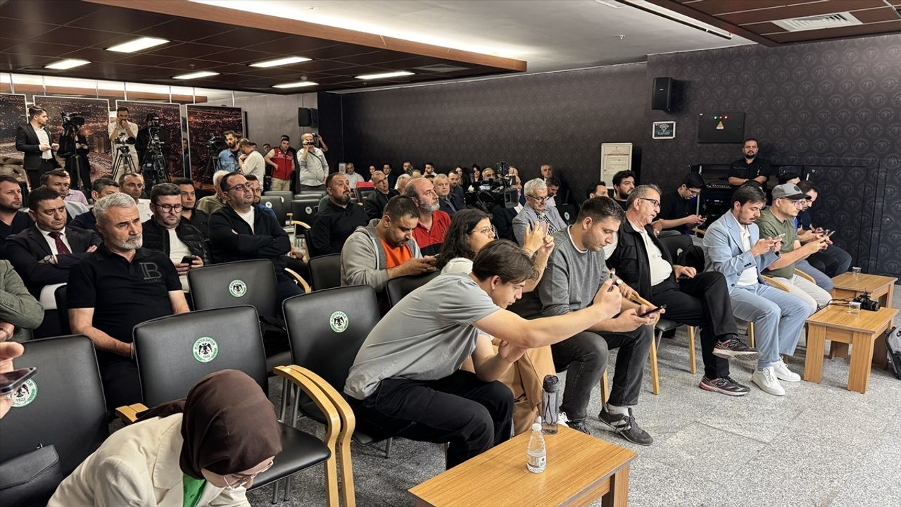 Konyaspor Genel Kurulu Yeterli Çoğunluk Sağlanamadığı İçin Ertelendi