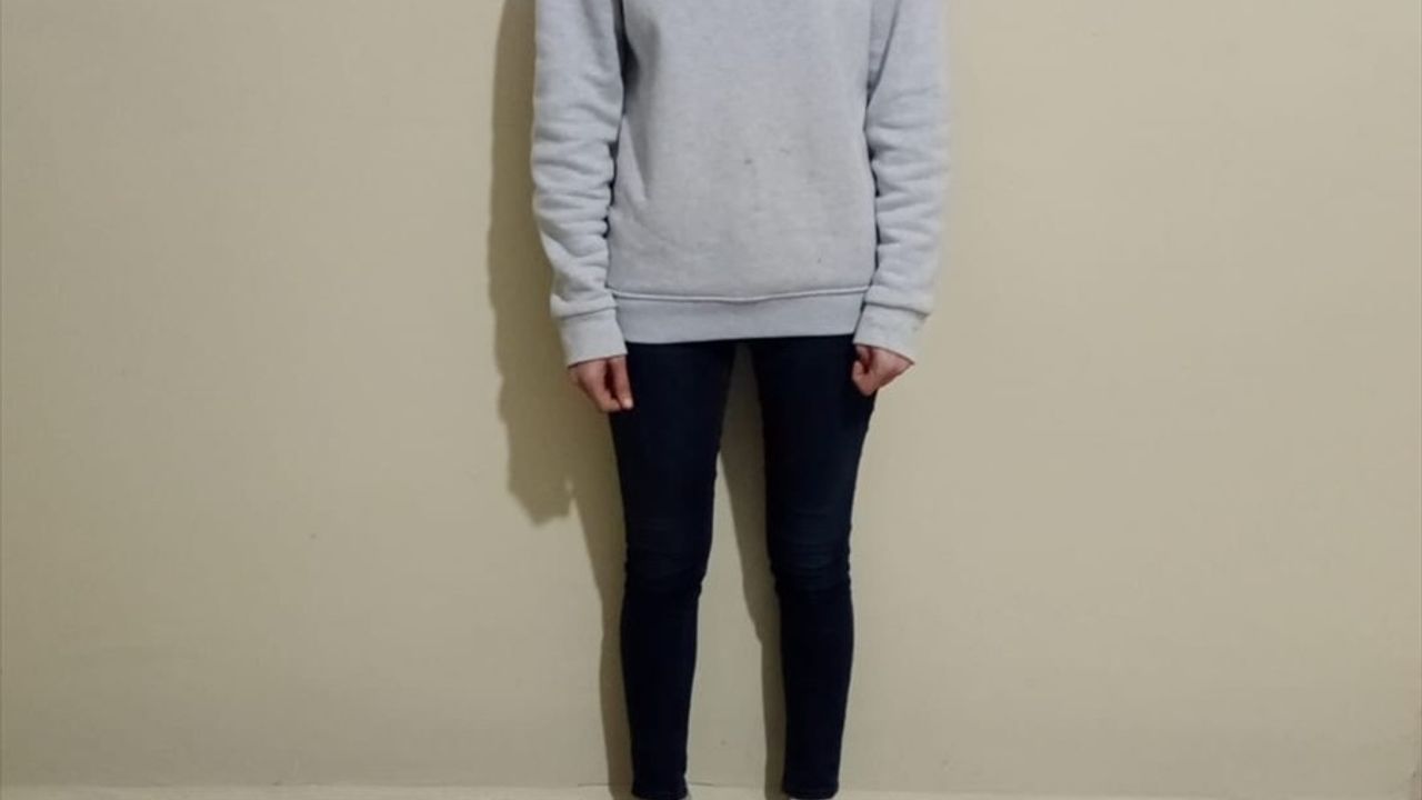 Kuşadası'nda Yüzerek Yunan Adalarına Geçmeye Çalışan Düzensiz Göçmen Yakalandı