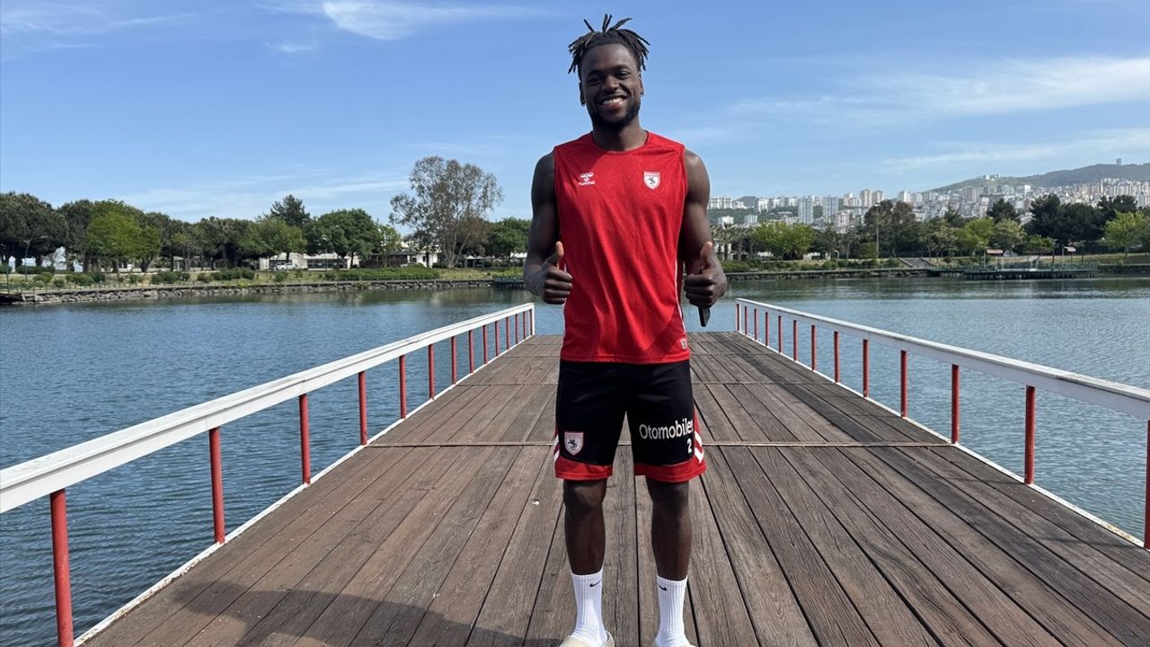 Landry Dimata: 'Samsunspor'da Olmaktan Çok Mutluyum'