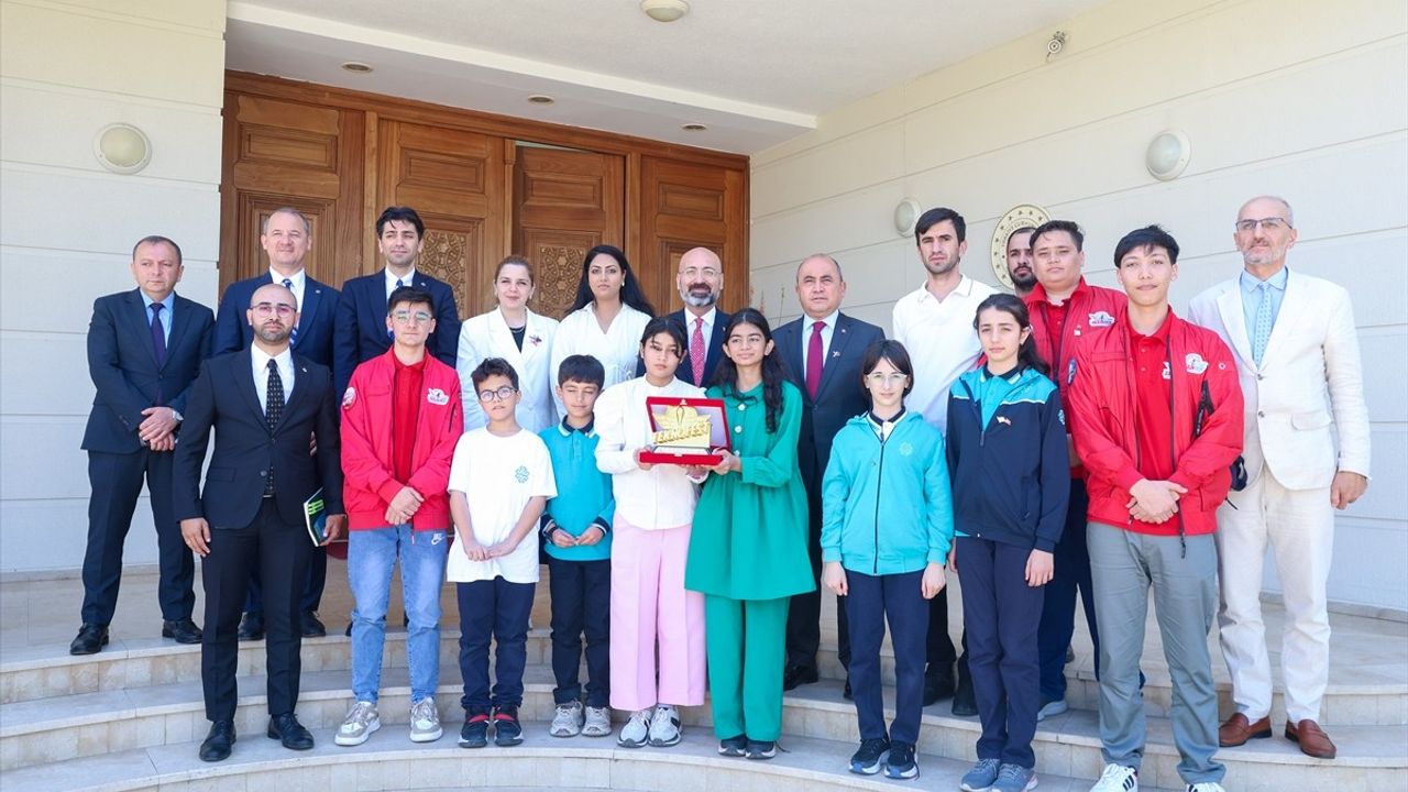 Lefkoşa Büyükelçisi Ali Murat Başçeri, Maarif Vakfı Heyetini Kabul Etti