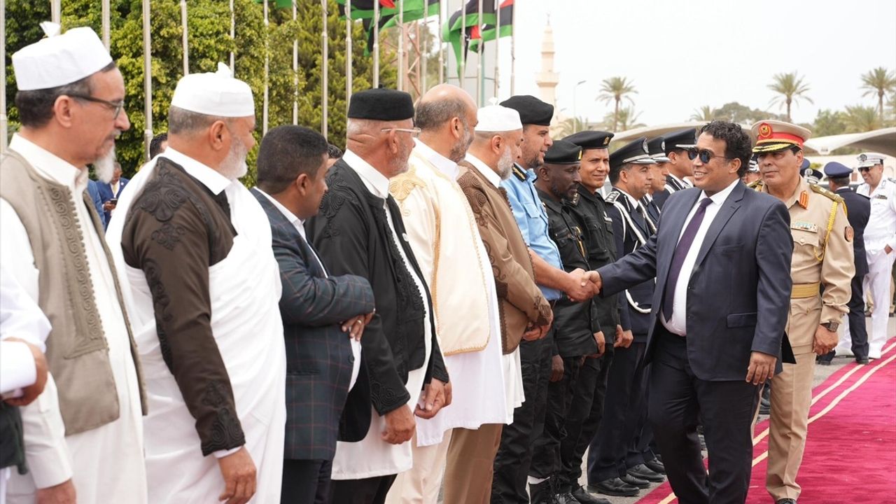 Libya Başkanlık Konseyi Başkanı Muhammed el-Menfi, Almanya'daki Tedavisinin Ardından Ülkesine Döndü